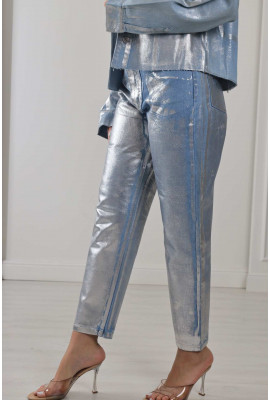 بنطلون جينز بنسيج لامع بنطلون جينز بنسيج لامع