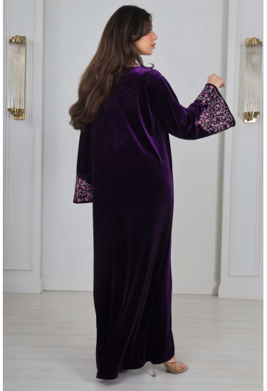 جلابية منسدلة بصدر مطرز 