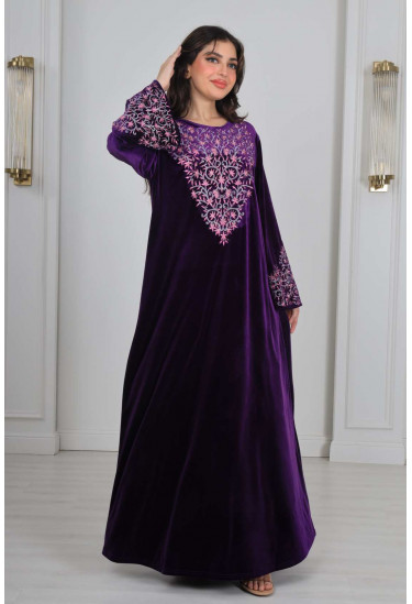 جلابية منسدلة بصدر مطرز 