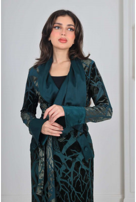 فستان نسائي ذا ياقة منسدلة عصرية 