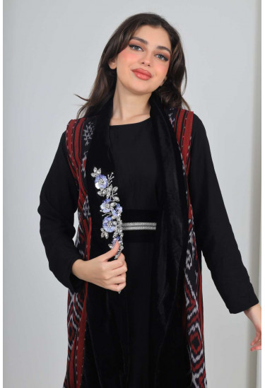 جلابية نسائية راقية ذات طبعات تراثية 