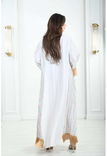 جلابية نسائية أنيقة مطزرة بخيوط السيرما 