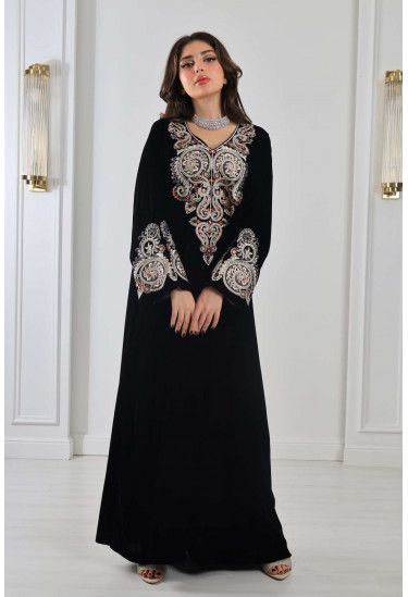 جلابية طويلة واسعة مطرزة 