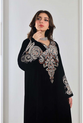 جلابية طويلة واسعة مطرزة 