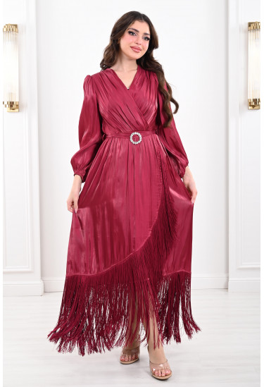 فستان نسائي ذات حواف  من الهدب الطويل 