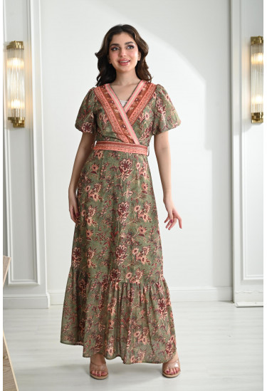 فستان نسائي صيفي نمط صدر كروازيه