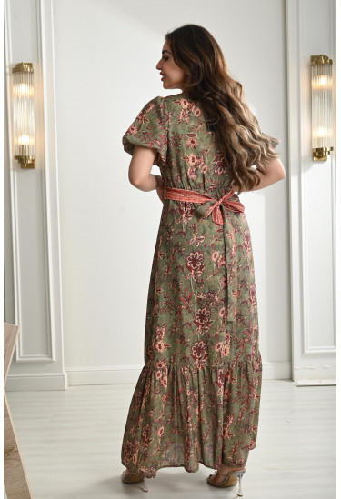 فستان نسائي صيفي نمط صدر كروازيه