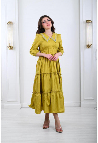 فستان نسائي ذات ياقة منسدلة لامعة 