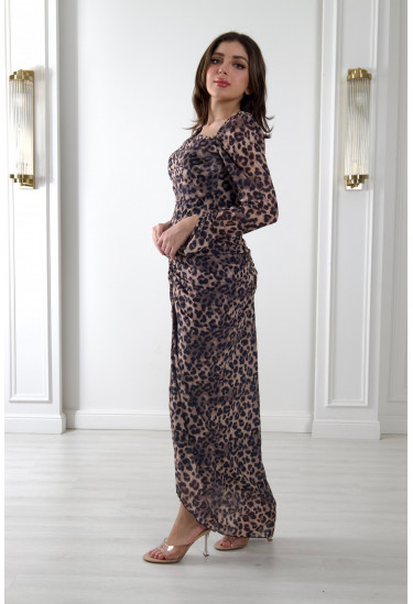 فستان أنثوي بطيات درابية ناعمة 