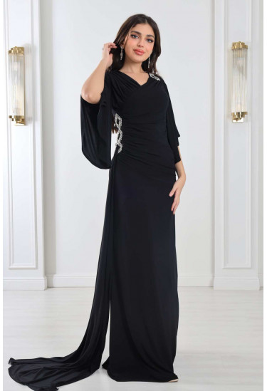 فستان أنثوي راقي بقصة مجسمة فستان أنثوي راقي بقصة مجسمة