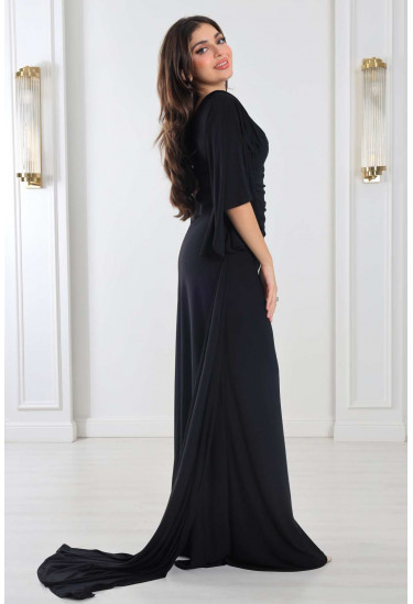 فستان أنثوي راقي بقصة مجسمة فستان أنثوي راقي بقصة مجسمة