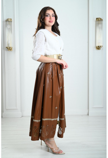 فستان نسائي بتنورة جلد مزخرفة فستان نسائي بتنورة جلد مزخرفة