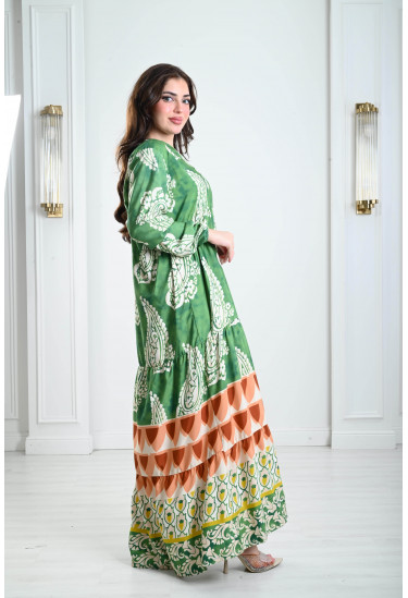 جلابية نسائية طويلة مميزة جلابية نسائية طويلة مميزة