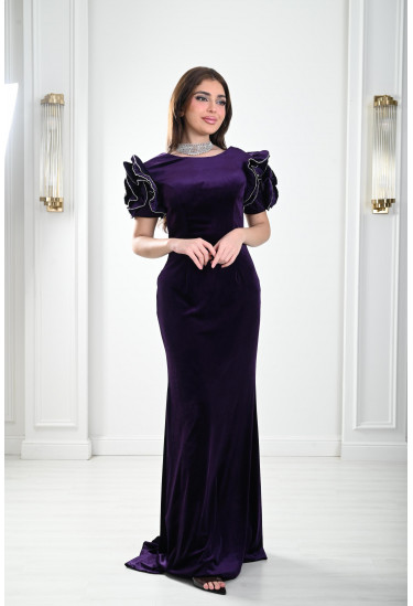 فستان نسائي بكشكشة مبتكرة على الأكمام