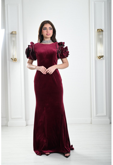 فستان نسائي بكشكشة مبتكرة على الأكمام