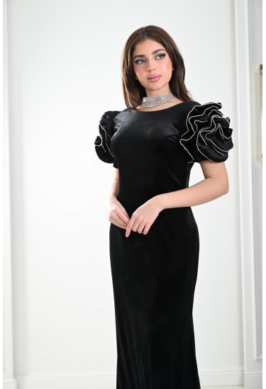 فستان نسائي بكشكشة مبتكرة على الأكمام