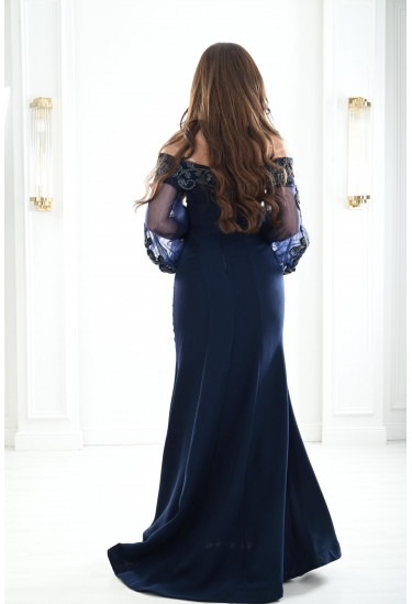 فستان نسائي بأكمام شفافة منسدلة