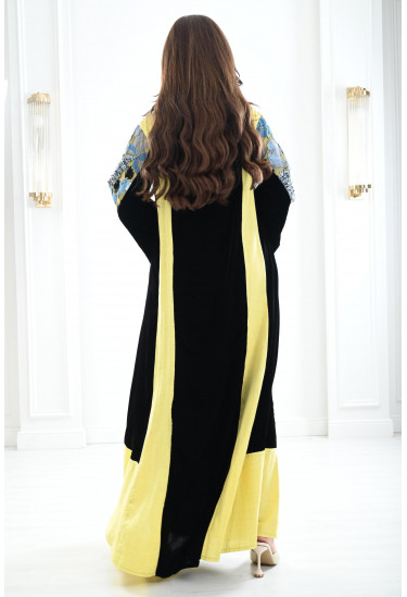 جلابية نسائية مطرزة 