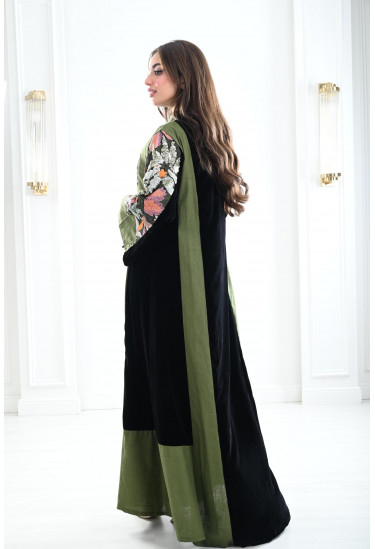 جلابية نسائية مطرزة 