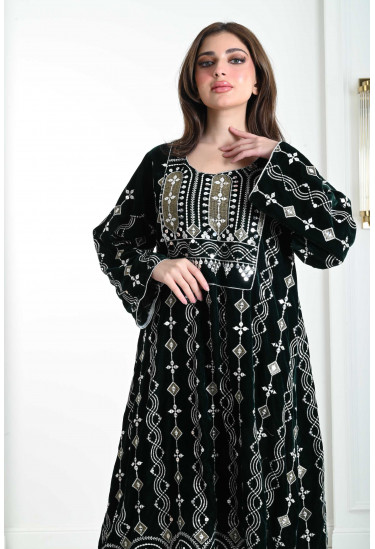 جلابية مخمل بحواف دائرية