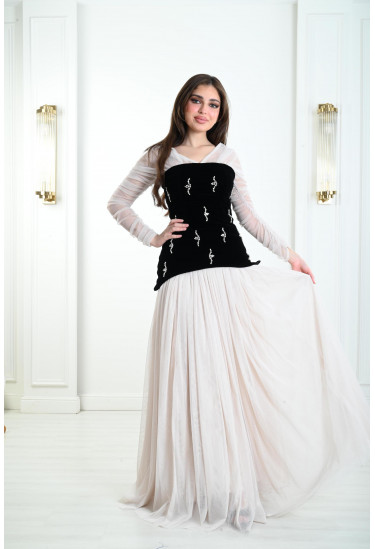 فستان راقي بتنورة انسيابية مدللة