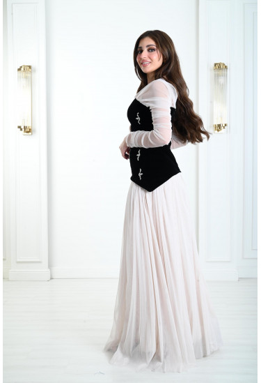 فستان راقي بتنورة انسيابية مدللة