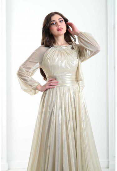 فستان أنيق بلون ساحر لامع