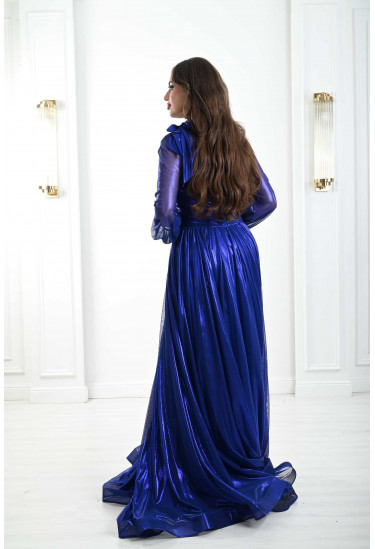 فستان أنيق بلون ساحر لامع