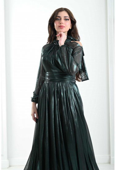 فستان أنيق بلون ساحر لامع