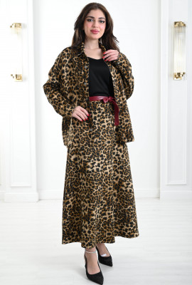 طقم نسائي محتشم 