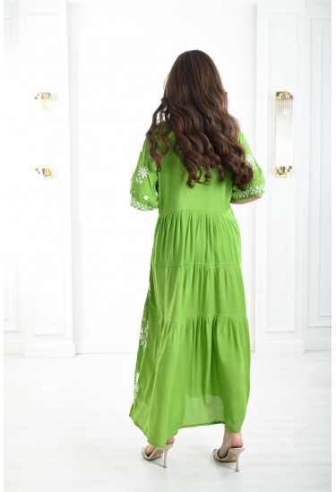 جلابية واسعة مزينة بالزهور