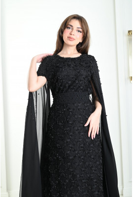 فستان ملكي بتطريزات ناعمة  جذابة