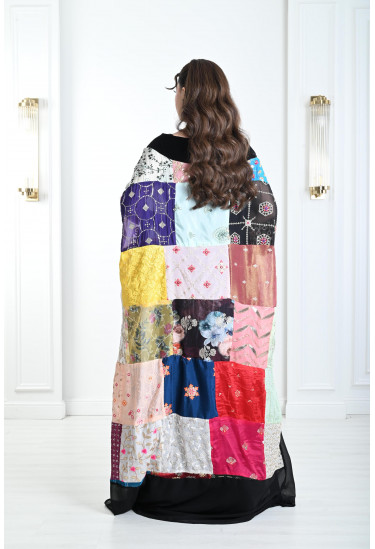 جلابية بكيب ظهر مطرز بنمط مربعات الجراني الرائعة جلابية بكيب ظهر مطرز بنمط مربعات الجراني الرائعة