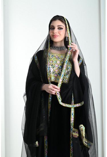 جلابية نسائية بأكمام واسعة وتطريز راقي جلابية نسائية بأكمام واسعة وتطريز راقي
