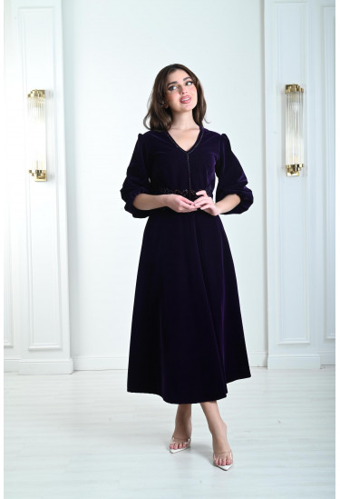 فستان ميدي مخملي متجدد