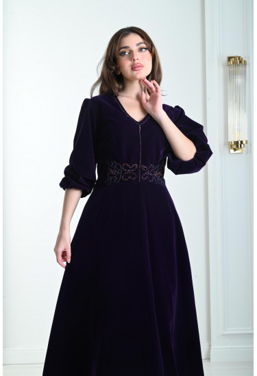 فستان ميدي مخملي متجدد