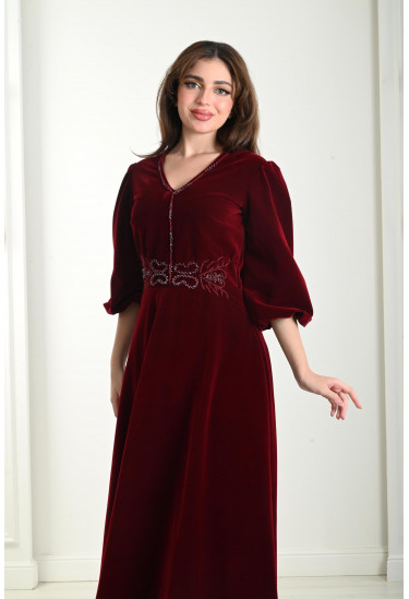 فستان ميدي مخملي متجدد