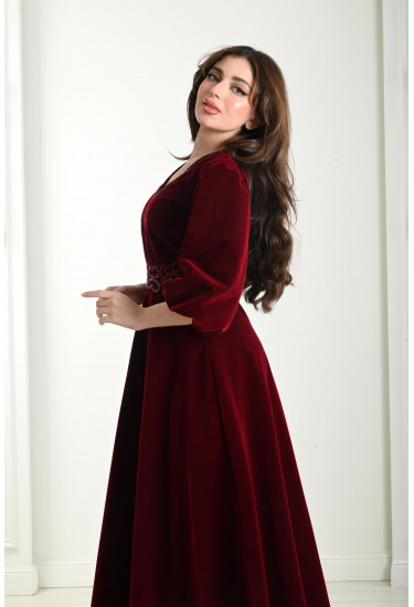 فستان ميدي مخملي متجدد