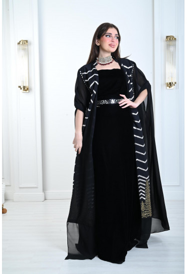 جلابية نسائية ذات تطريز أنيق 