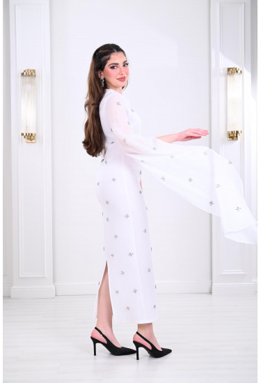 فستان كلاسيك بقصة مستقيمة 