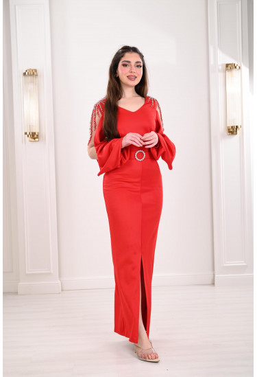 فستان نسائي بقصة ناعمة وأكمام منمقة 