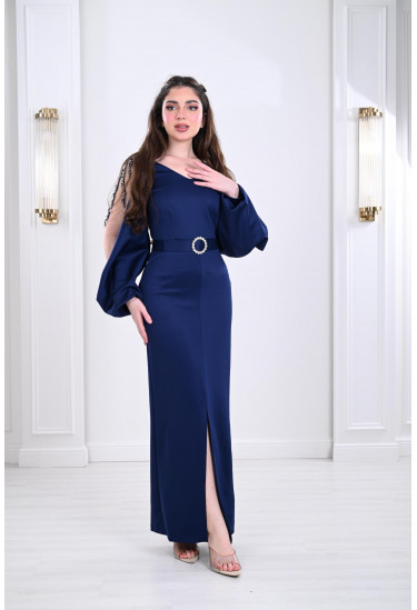 فستان نسائي بقصة ناعمة وأكمام منمقة 