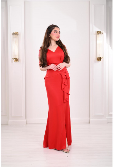 فستان نسائي بقصة قلب ساحرة