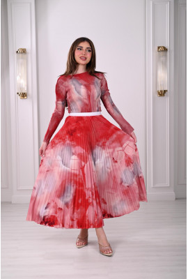 طقم نسائي مشبح  بألوان مميزة 