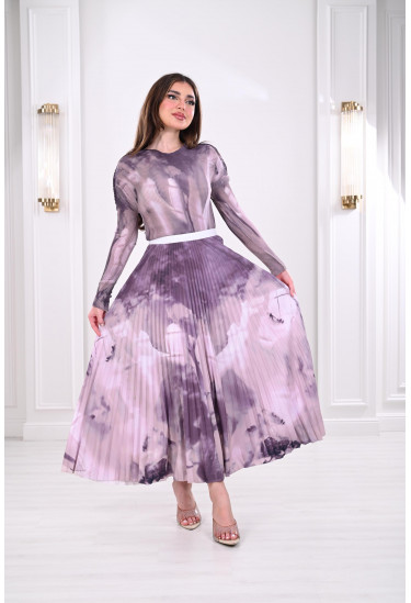 طقم نسائي مشبح  بألوان مميزة 