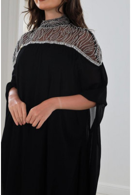 فستان نسائي بأكتاف مركب فضي