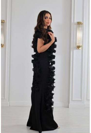 فستان أنثوي بكرانيش جانبية 