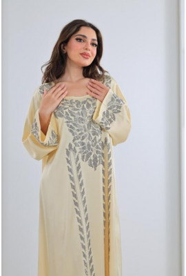 جلابية نسائية من الستان الناعم جلابية نسائية من الستان الناعم