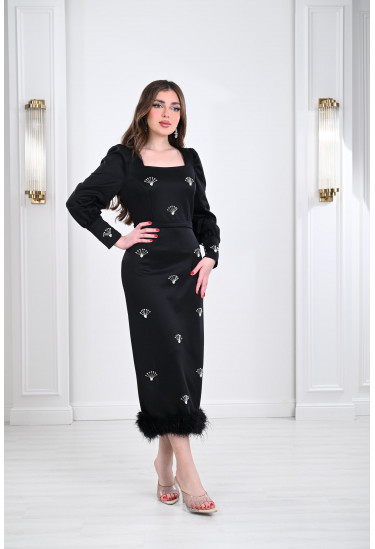 فستان عصري بطلة ساحرة