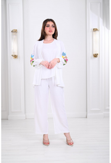 طقم نسائي مزين بشرائط حلزونية مطرزة